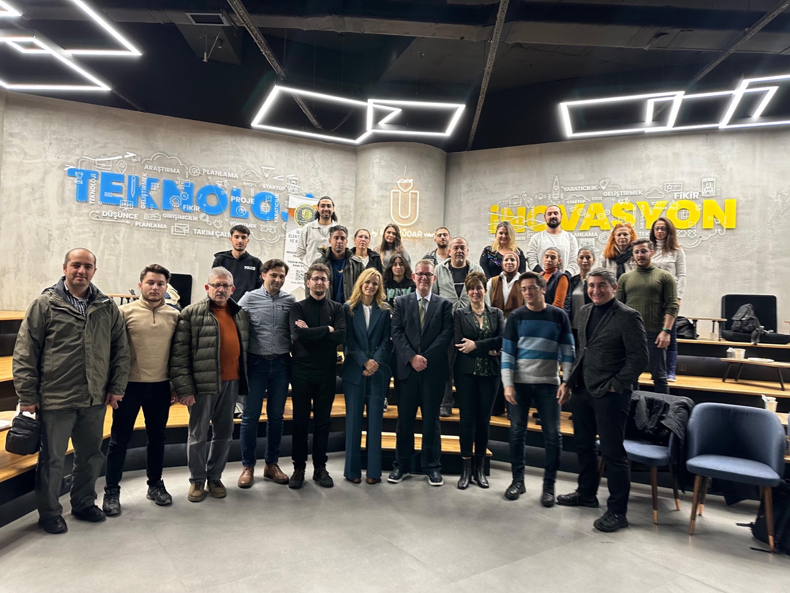 SMUP Workshop katılımcı grup fotoğrafı